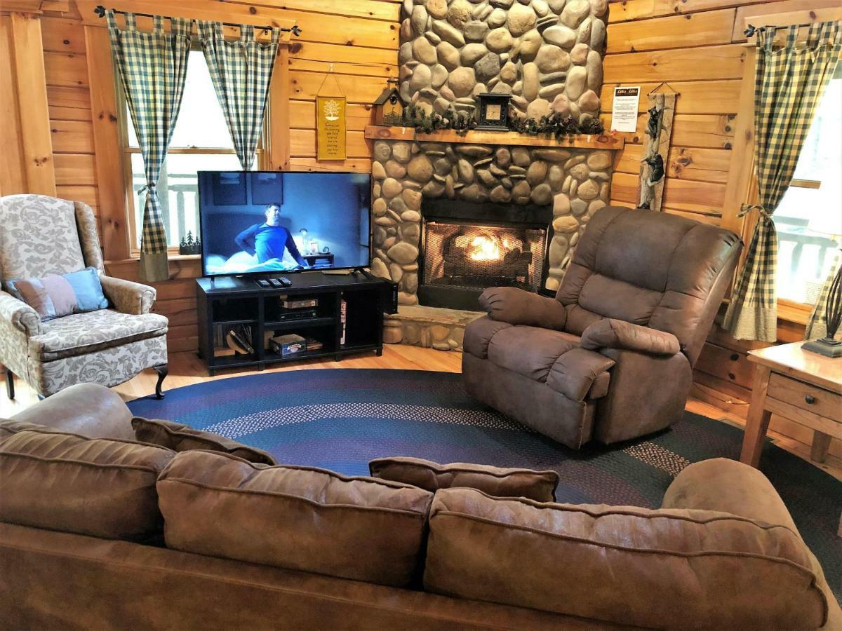 Bear Pleasures Cabin Villa Gatlinburg Eksteriør billede