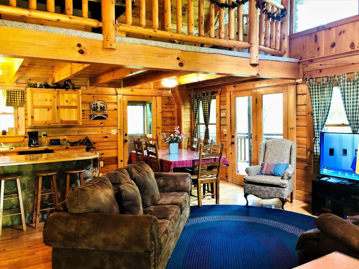 Bear Pleasures Cabin Villa Gatlinburg Eksteriør billede
